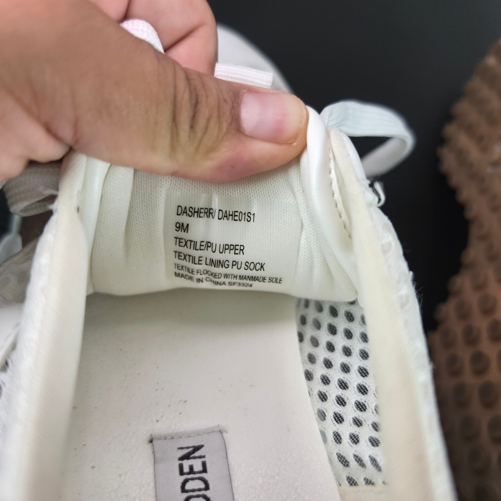 Steve Madden Sneakers Lace Up Sporty Athleisure Gum Sole Size 9 - Picture 10 of 13